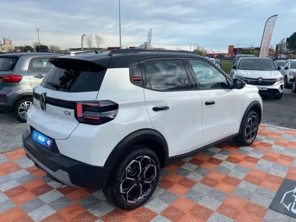 Citroën C3 Hybride 110 MAX - Photo 4