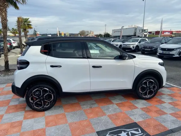 Citroën C3 Hybride 110 MAX - Photo 3