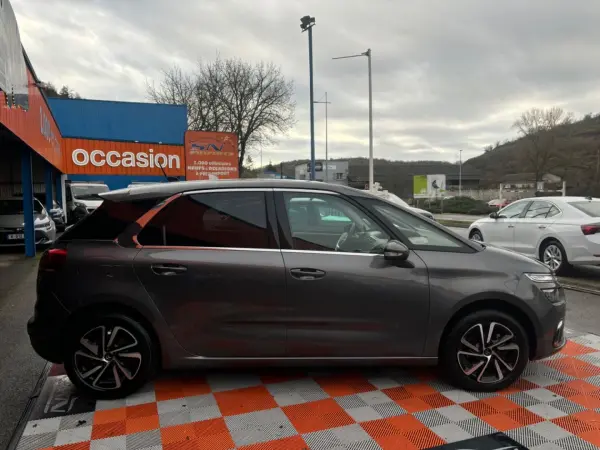 Citroën C4 SPACETOURER PureTech 130 EAT8 FEEL JA 17 Pack Drive Assist et Enfant - Photo 4