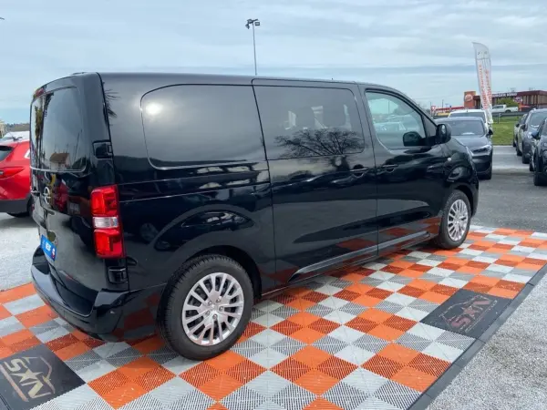 Opel VIVARO DOUBLE CABINE FIXE 2.0 DIESEL 145 BVA PACK EDITION GPS Caméra 2 Portes Lat. 26650HT - Photo 5