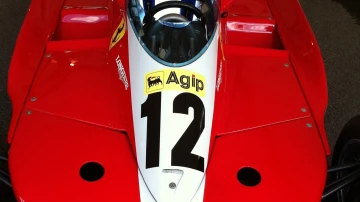 La Photo de la couv : Ferrari 126C